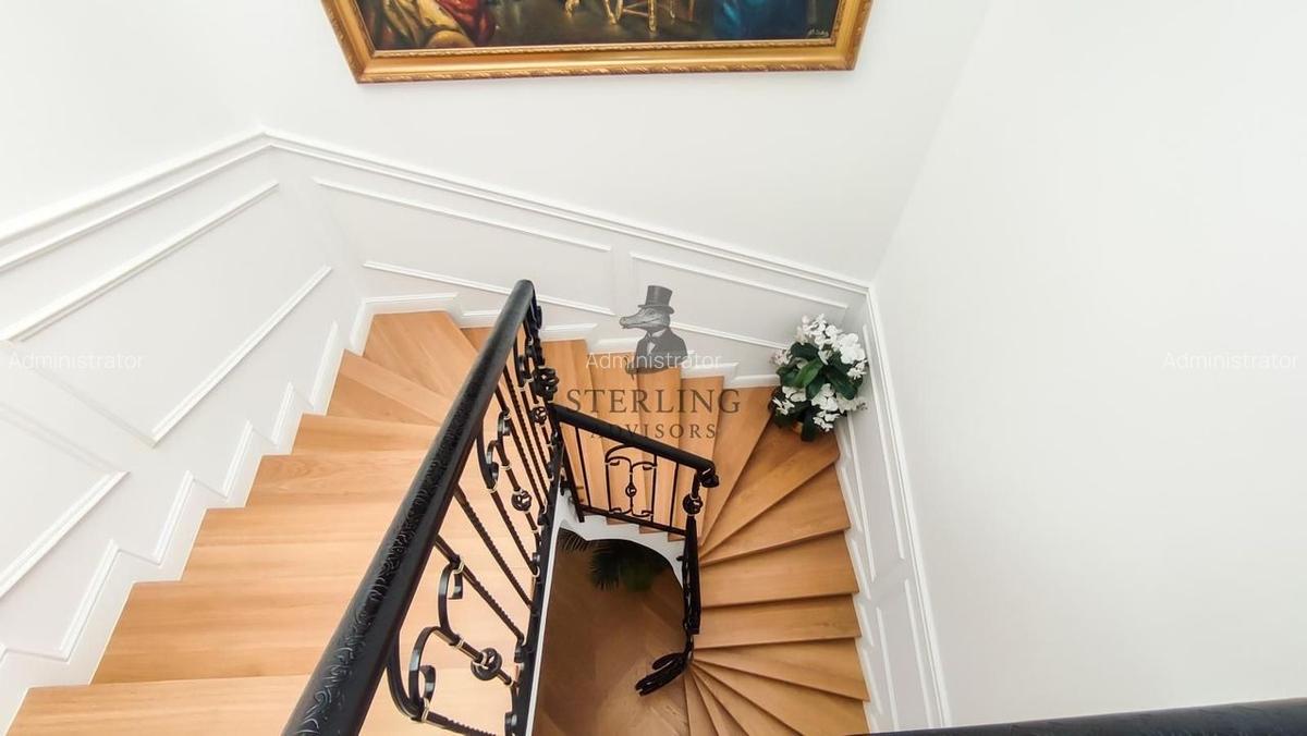 Vila restaurata in cel mai mic detaliu - zona centrala - 25