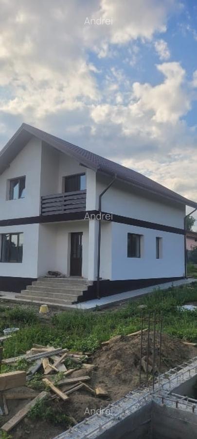 Casa noua de vanzare. - 2