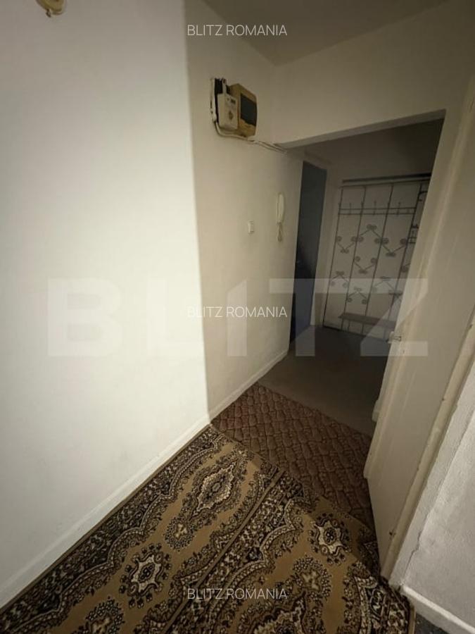 Apartament cu 2 camere, 54 mp, etaj 3, cu balcon si boxa la pod - zona HAN - 6