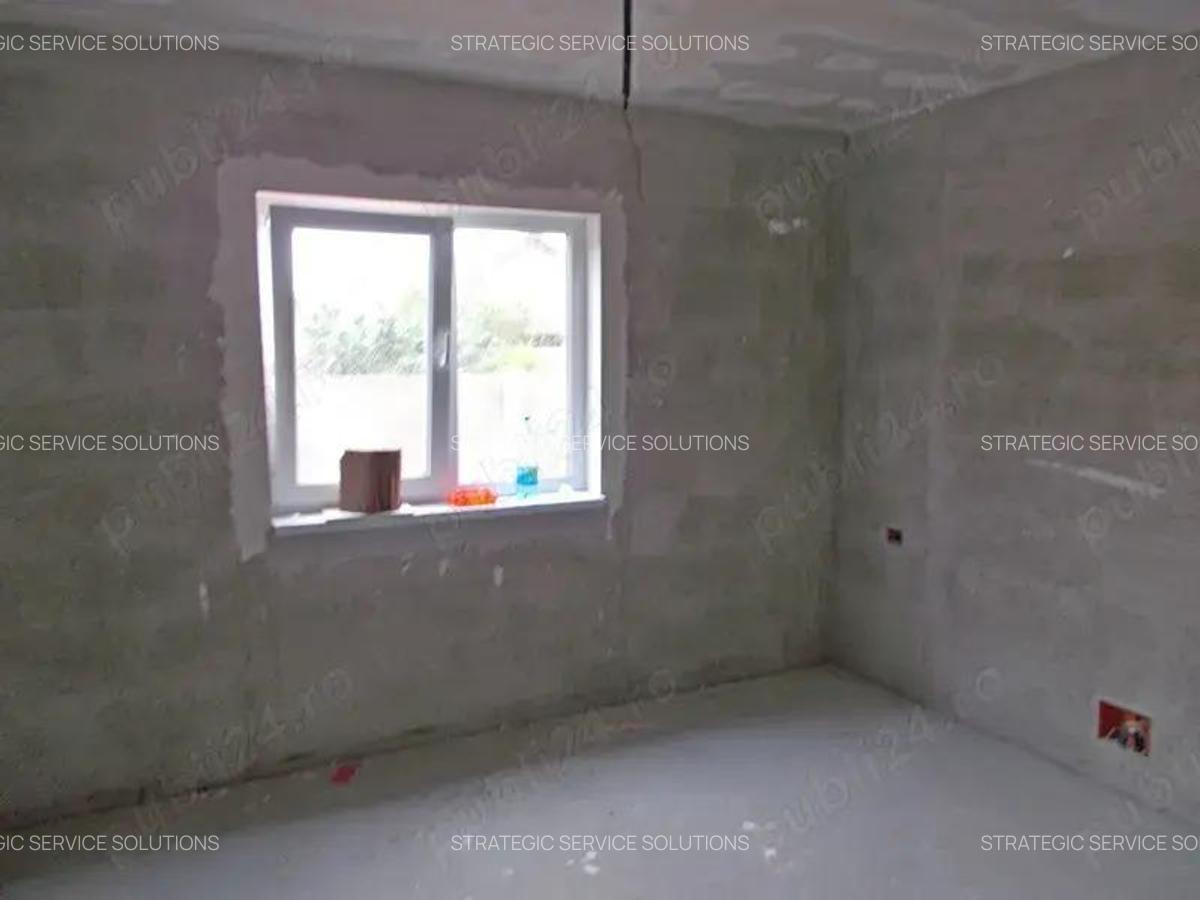 Casa la pret de apartament cu 2cam. Duplex, Sanmiahaiu Roman, parter, 3 cam, 65mp utili, 250mp teren - 12