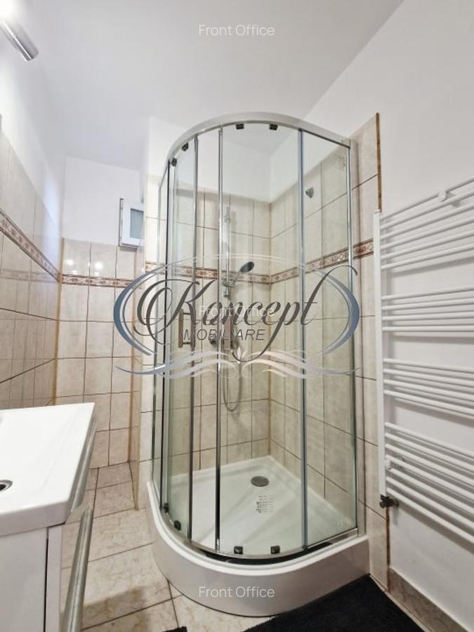 Casa moderna cu mansarda si curte comuna in zona Campului - 19