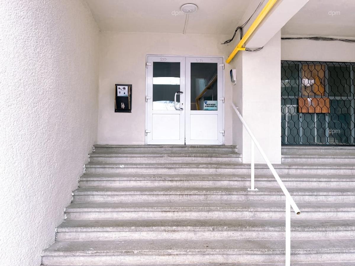 Apartament 3 camere de vânzare –  zona Onix-Electrica | 70 mp utili | Beci 8 mp - 2