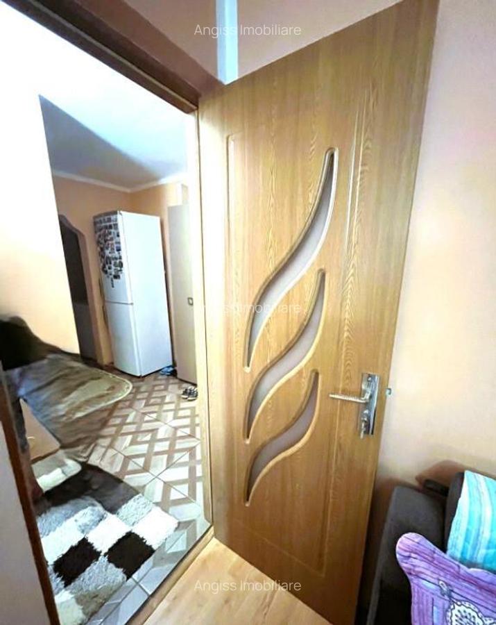 Apartament 3 camere --etajul 2 - E3 - 75mp - 7