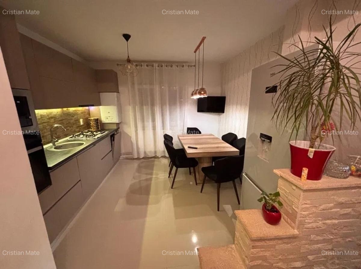 Apartament cu 2 camere decomandat, mobilat în Plopilor - 1