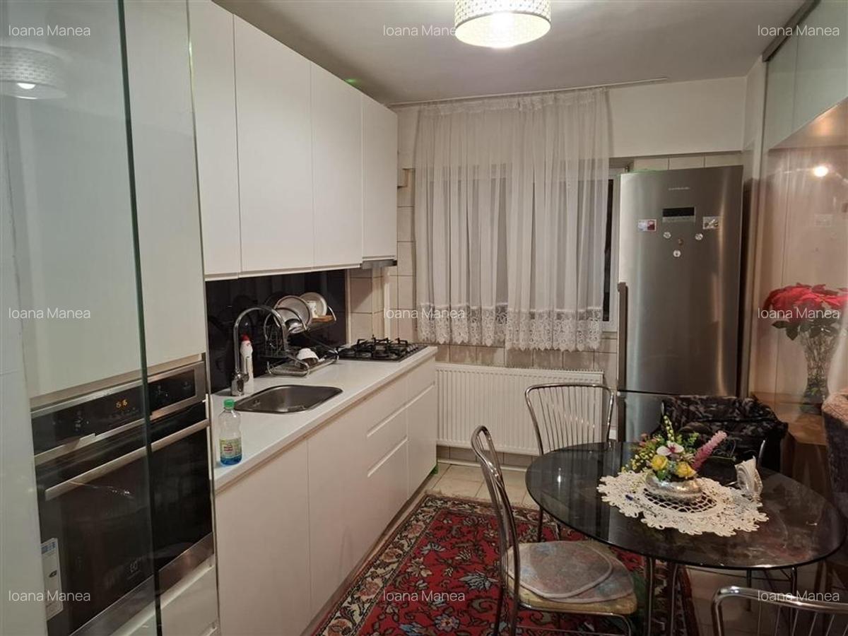 Vanzare apartament 2 camere | Iulia Hasdeu | et 3 | renovat | 55 mp utili | Bloc - 13