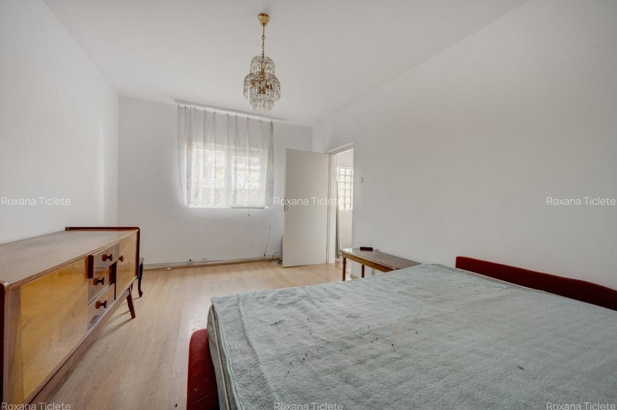 SNAGOV – CENTRAL, CASA 144 MP, LOT 1000 MP! - 11