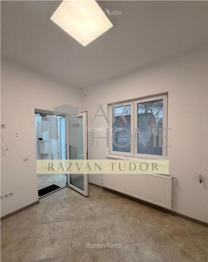 Spatiu comercial cu parcare proprie , Ploiesti, ultracentral - 6