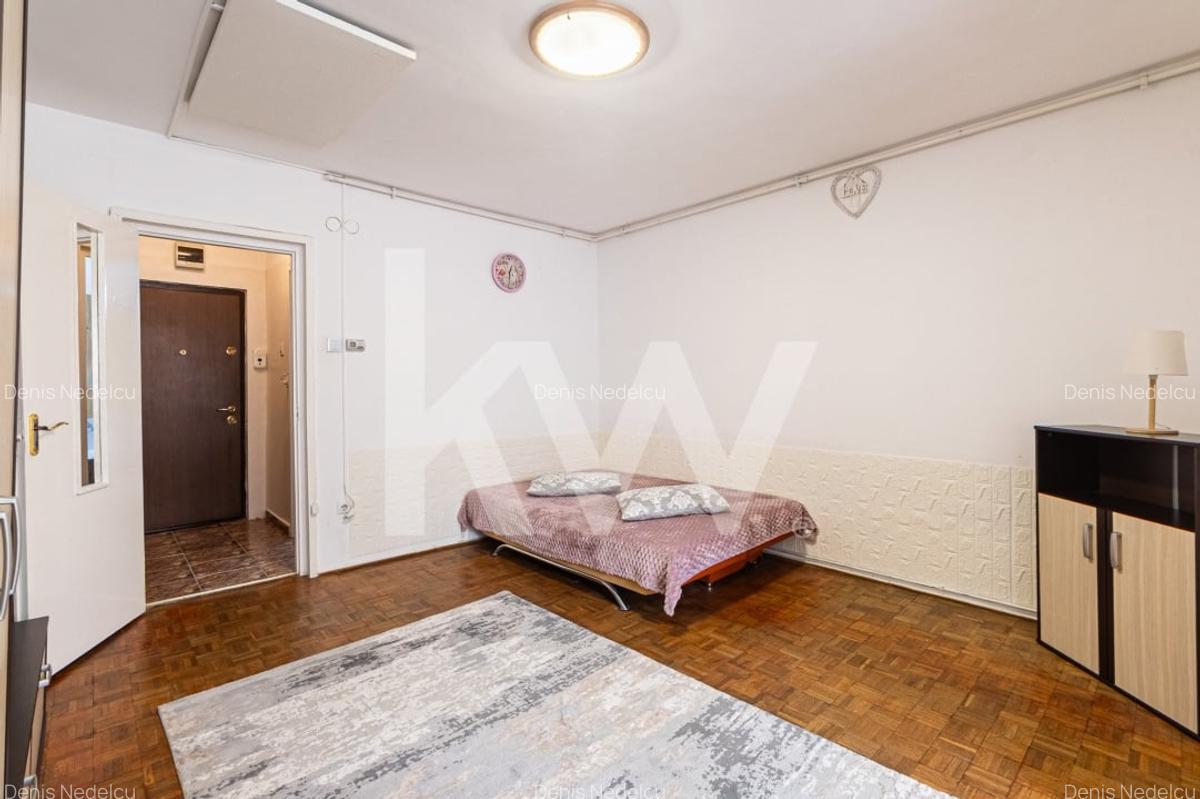 Garsoniera | 32 mp | Etaj intermediar | Calea Bucuresti | Comision 0% - 4