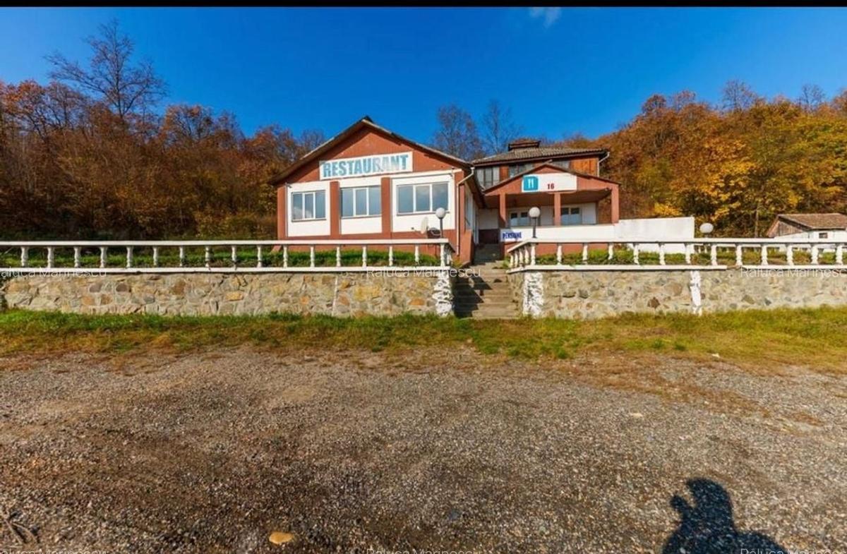 Pensiune 12 camere, vulcanizare, spălătorie pe DN7 - 2