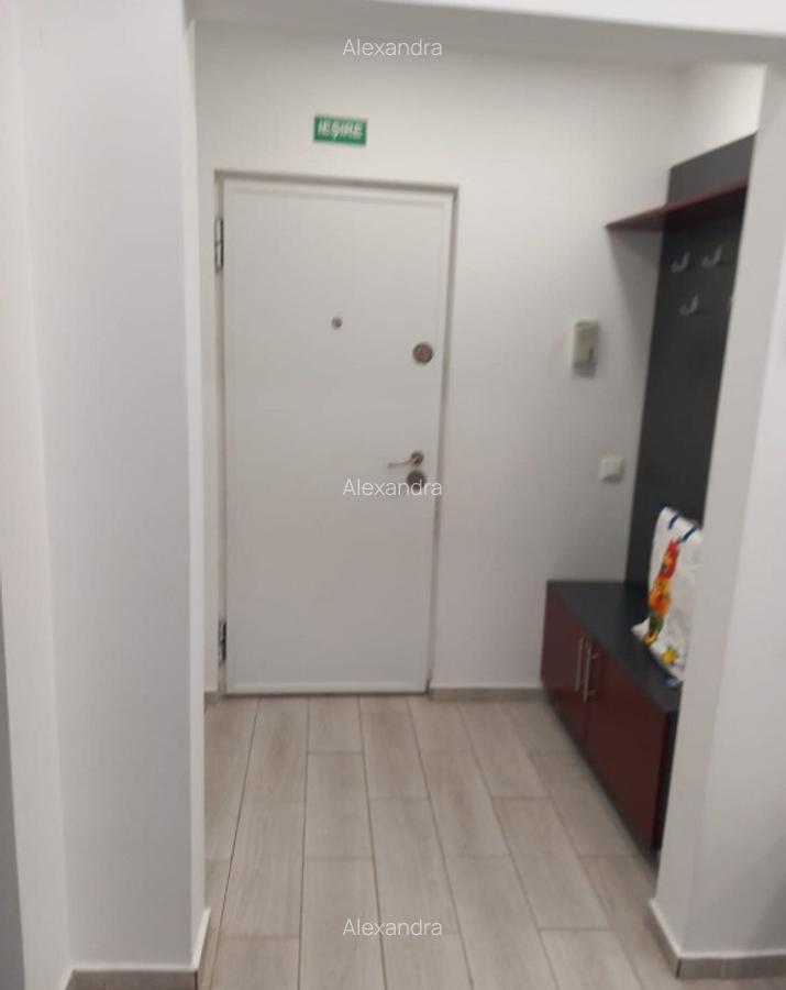 Proprietar-Metrou Pta Victoriei Dr.Felix-Titulescu,C.T,apartament 3cam - 8