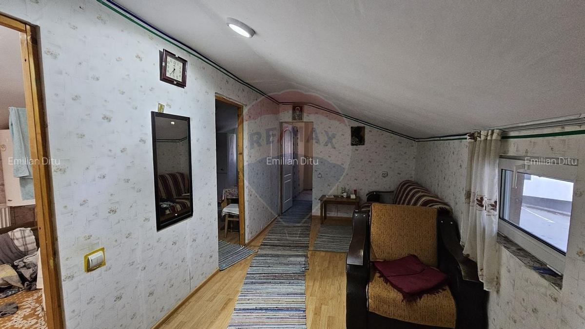 Casă individuală cu 4 camere în George Enescu - 16