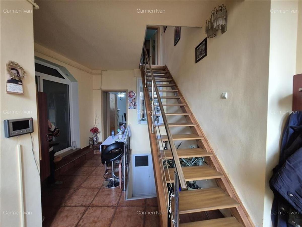 Casa 4 camere + spatiu comercial 55 mp, zona centrala - 2
