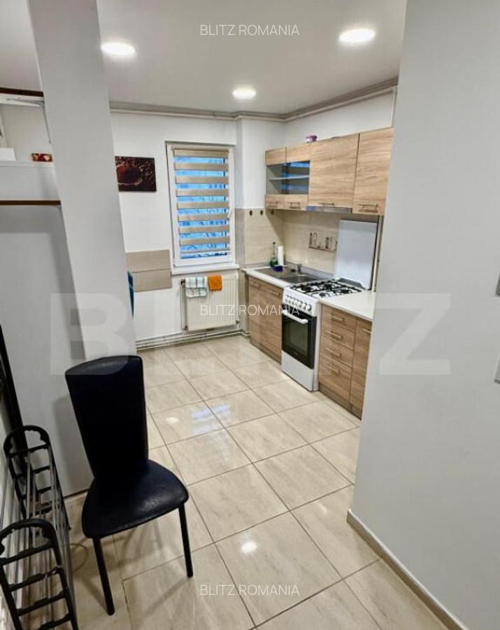SUPER OFERTA - Apartament cu 2 camere, 48 mp, etaj 3/4, zona - 3