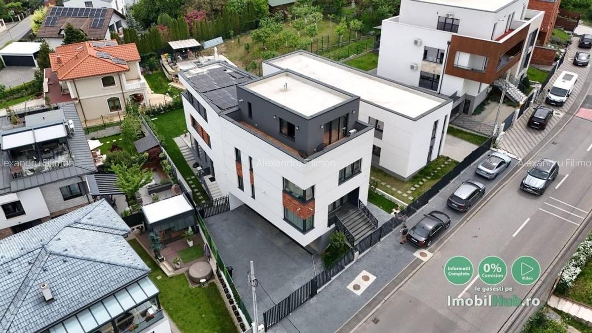 Imobil Premium cu 3 Apartamente, Clasificare Regim Hotelier, Europa - 1