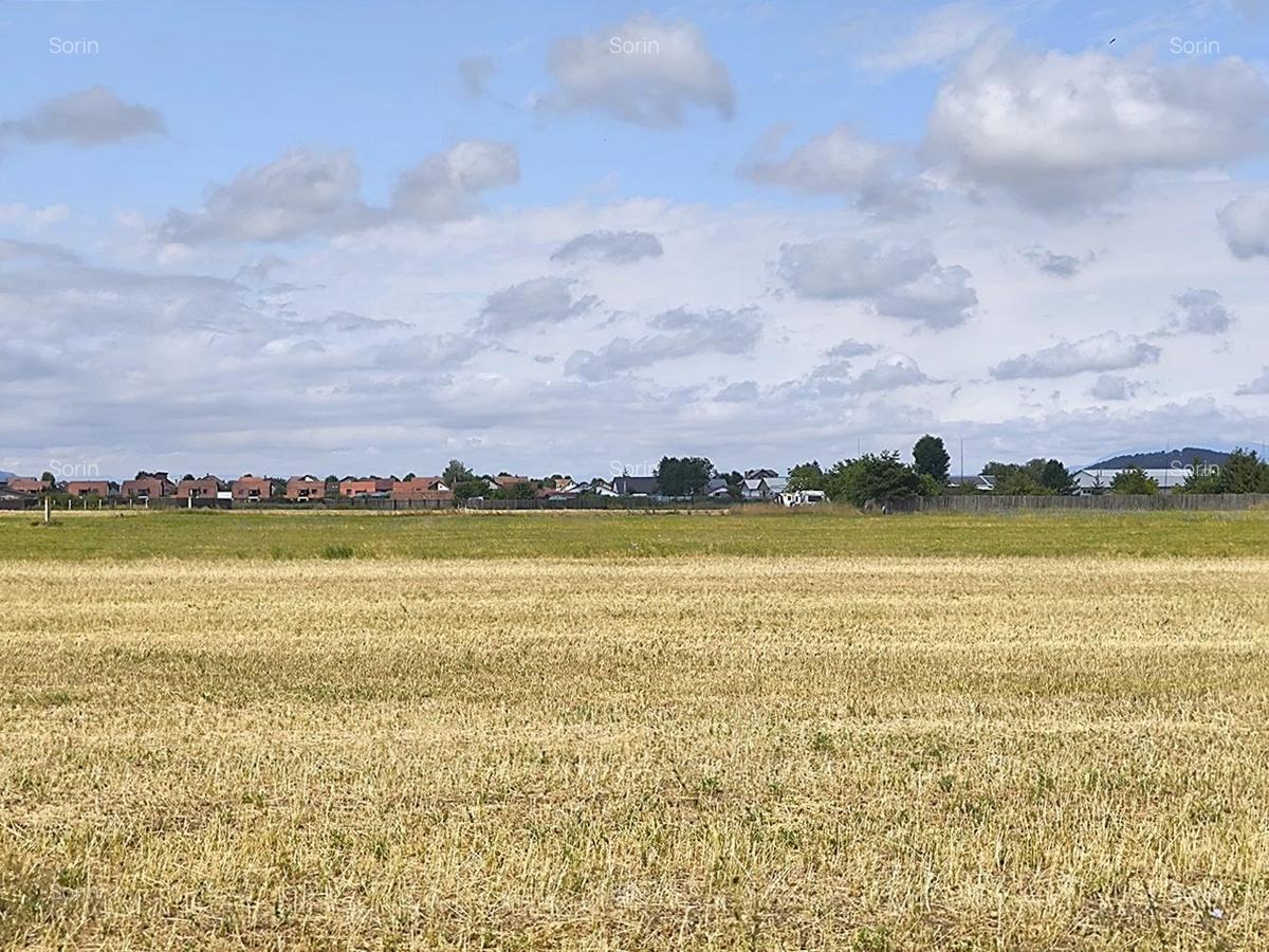 Hărman - Brașov, teren intravilan 450 mp. - 2