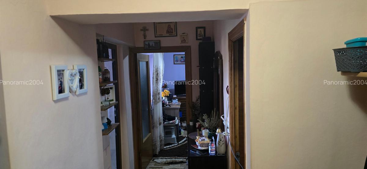 2 camere de vanzare , etajul 2, ultracentral Odobesti. - 9 2 camere de vanzare , etajul 2, ultracentral Odobesti. - 9