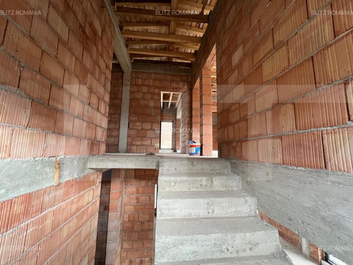 Casa individuala zona Roata Faget - 9