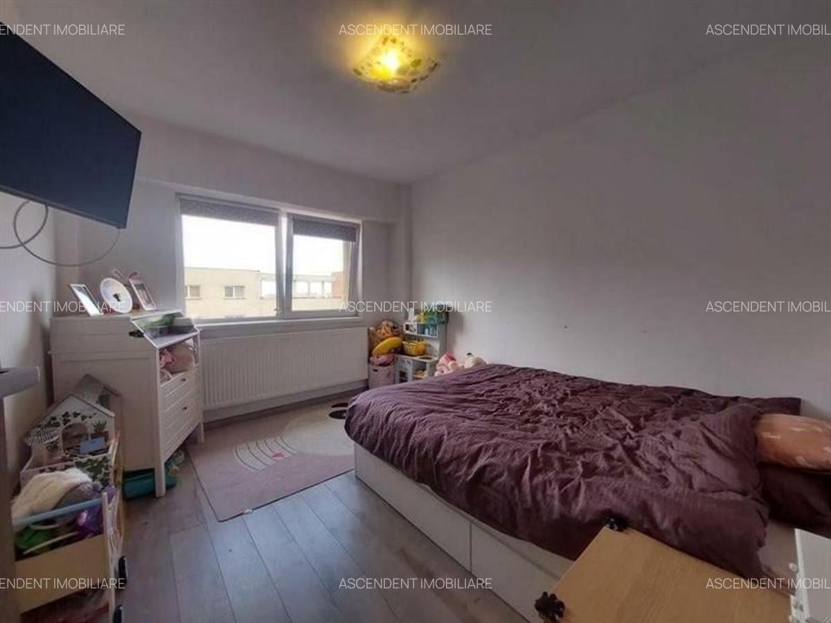 Apartament cu 3 camere decomandat în Centrul Civic - 9