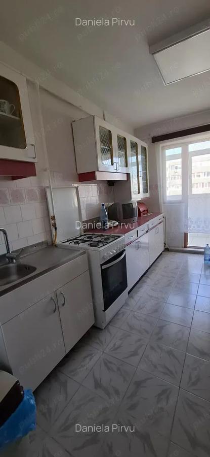 4 camere, etaj 7 din 9, LIBER, CENTRALA TERMICA, acte la zi, B-dul Republicii - Soseaua Nordului - 4