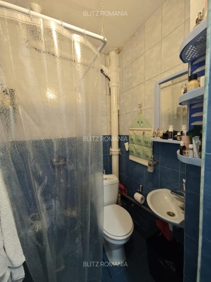 Apartament de vanzare, cu 1 camera, 22 mp, zona Bl. Unirii - 6