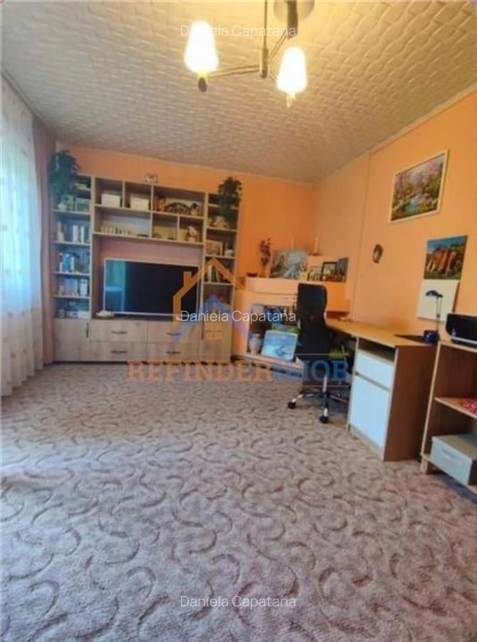 Vanzare apartament 2 camere zona Gorjului - 2
