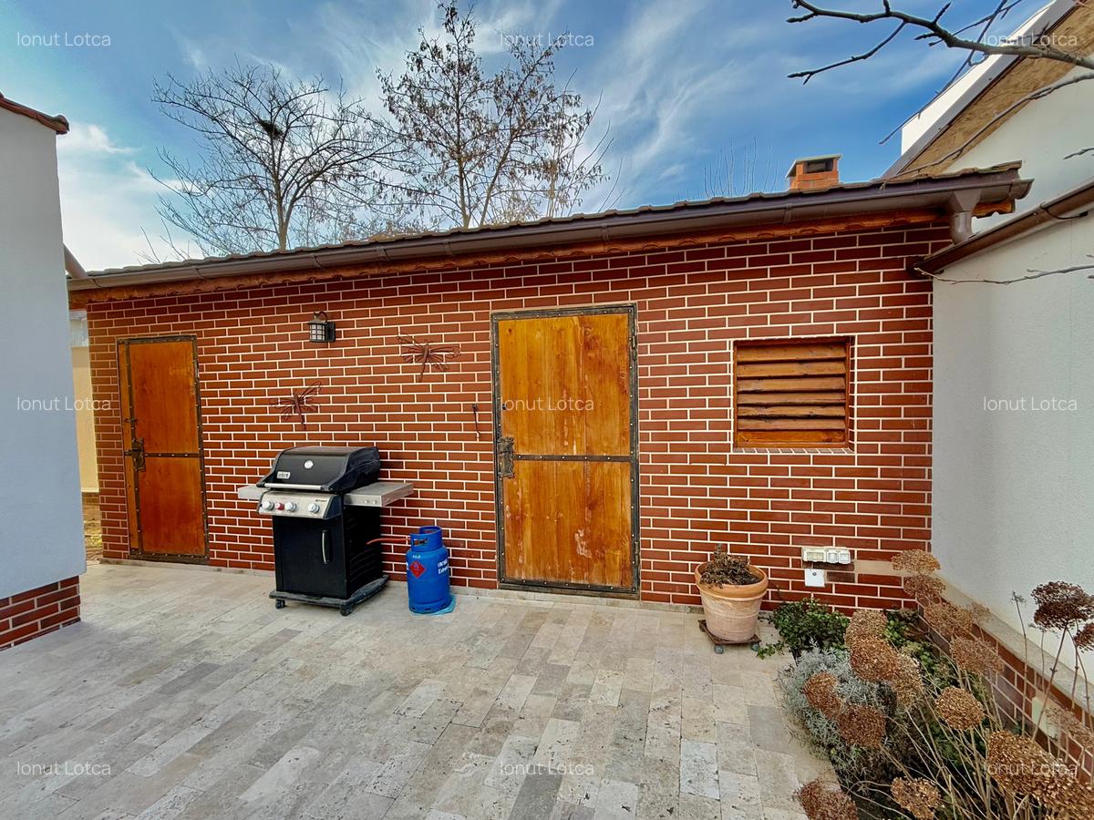 Cernica / Vilă spațioasă P+2, Vizavi de Pădure-384 mp, Teren 533 mp/ Comision 0% - 16 Cernica / Vilă spațioasă P+2, Vizavi de Pădure-384 mp, Teren 533 mp/ Comision 0% - 16