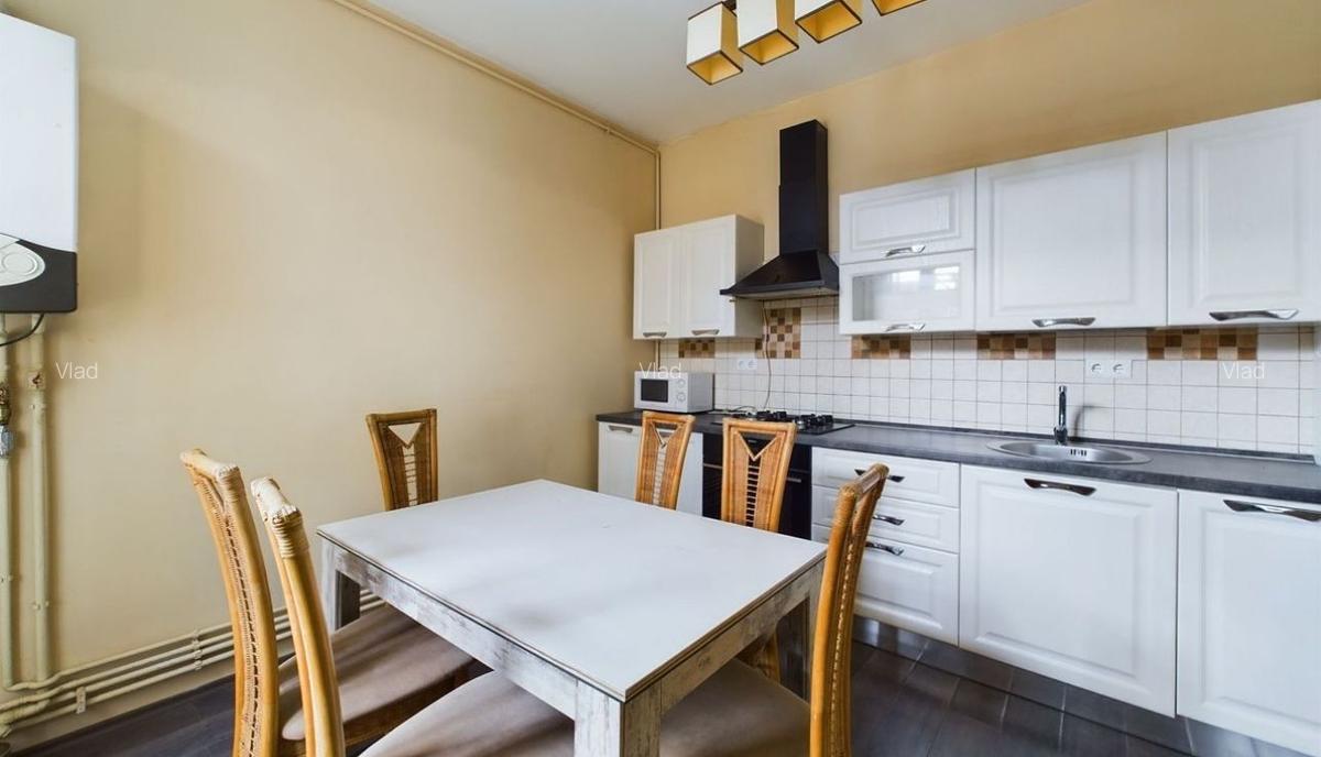 Apartament cu 3 camere zona Medicina/Bastion - 11