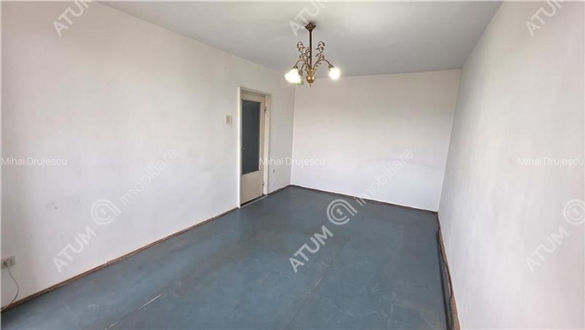 Apartament cu 3 camere decomandate si balcon in zona Rahovei in Sibiu - 3