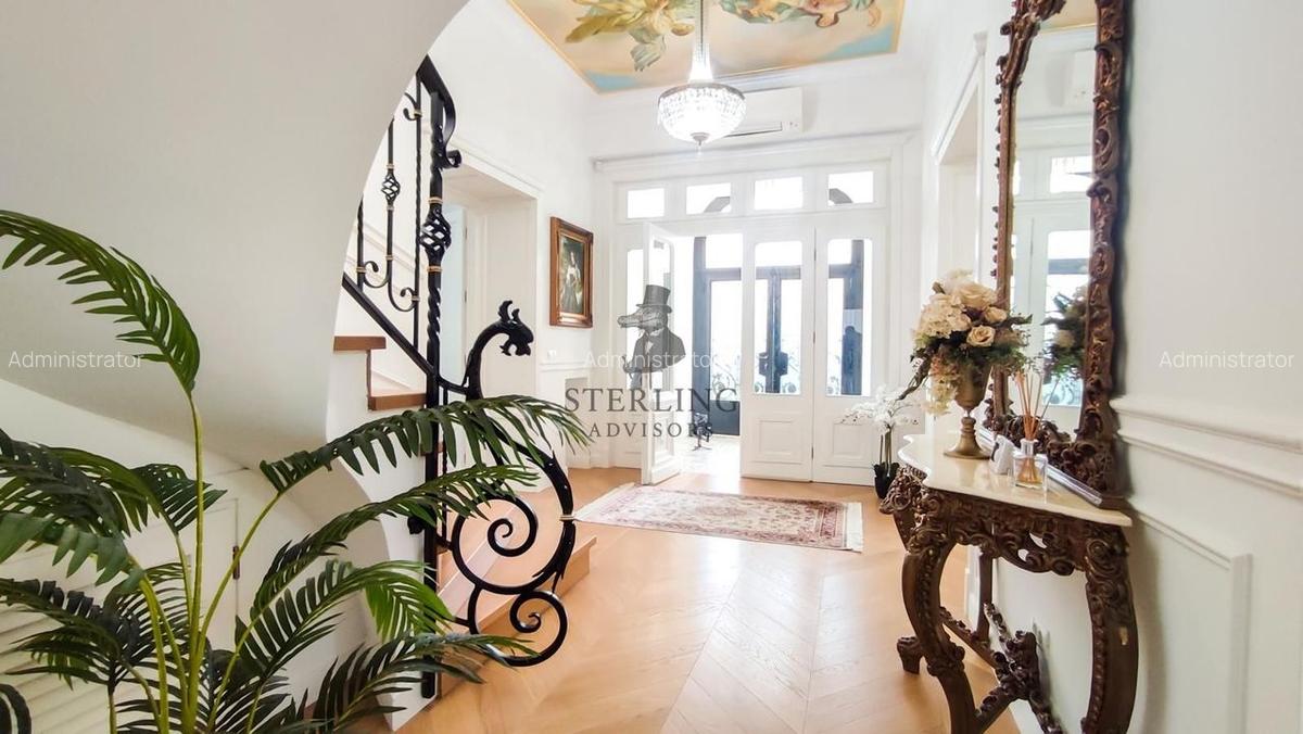 Vila restaurata in cel mai mic detaliu - zona centrala - 4