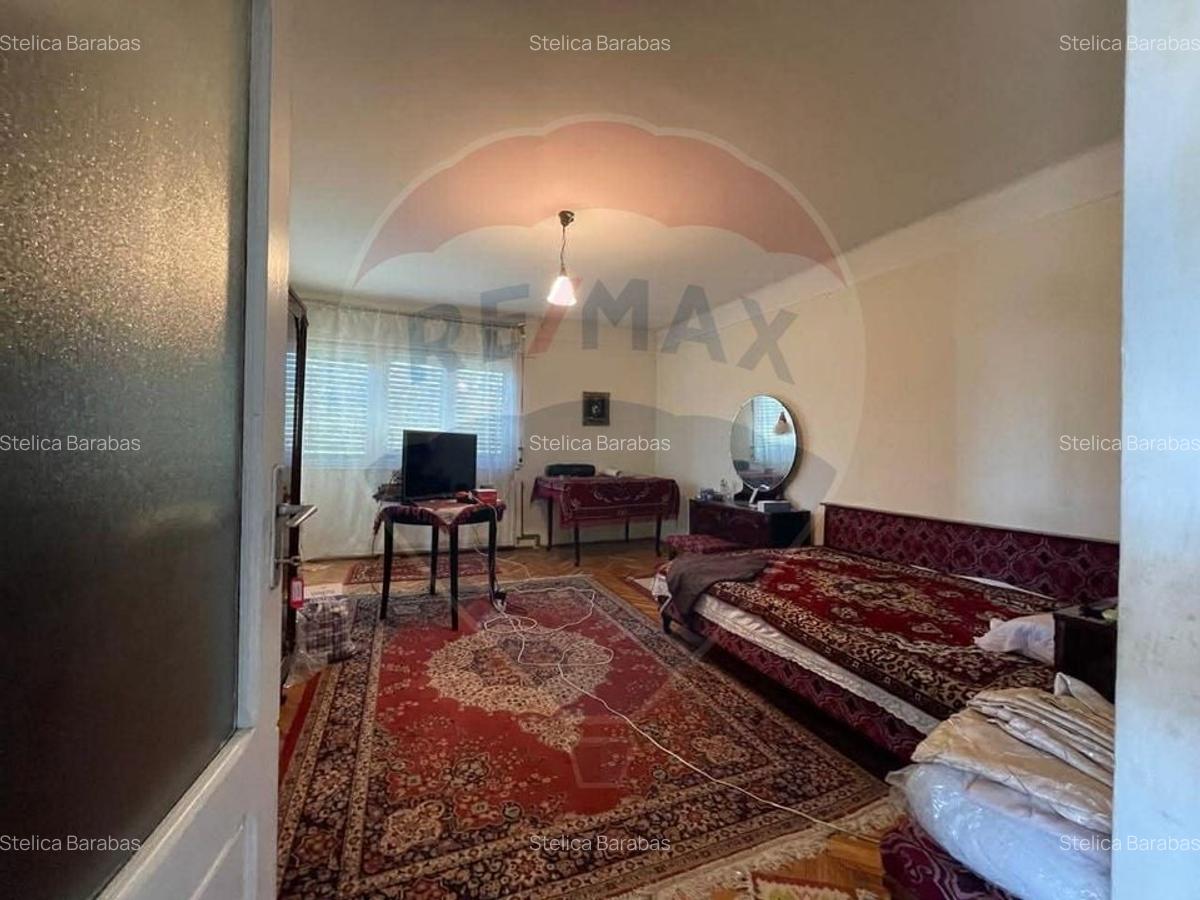 Casa / Vila spatioasa cu curte generoasa in Urlati - 6