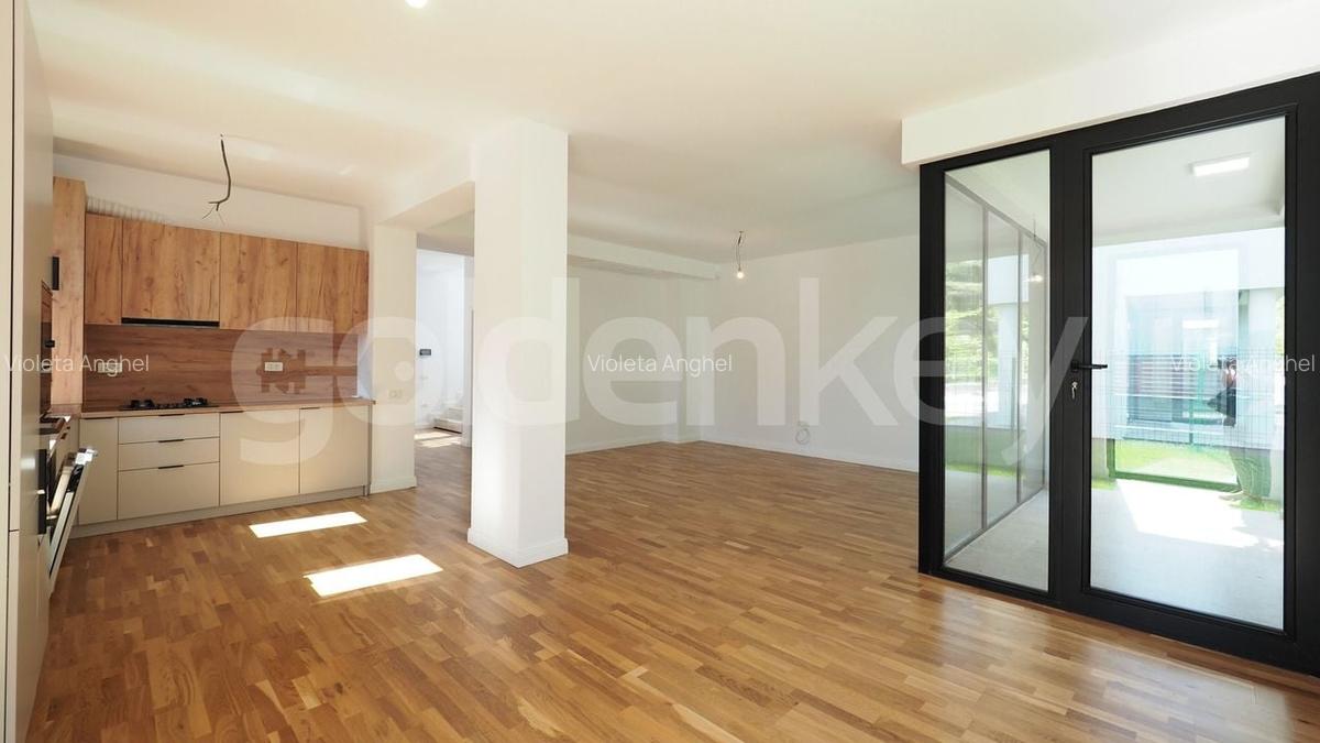 Vila moderna si luminoasa cu 5 camere | piscina | 2 garaje - 5