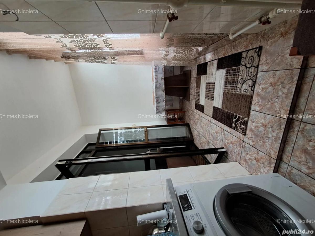 Proprietar efer spre vanzare garsoniera zona far 34mp etaj 1 - 5