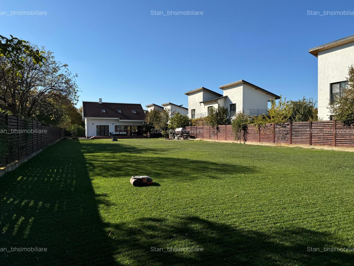 Tunari, Str. Campului, Casa tip Vila, 5 Camere, Teren 1900 mp - 33