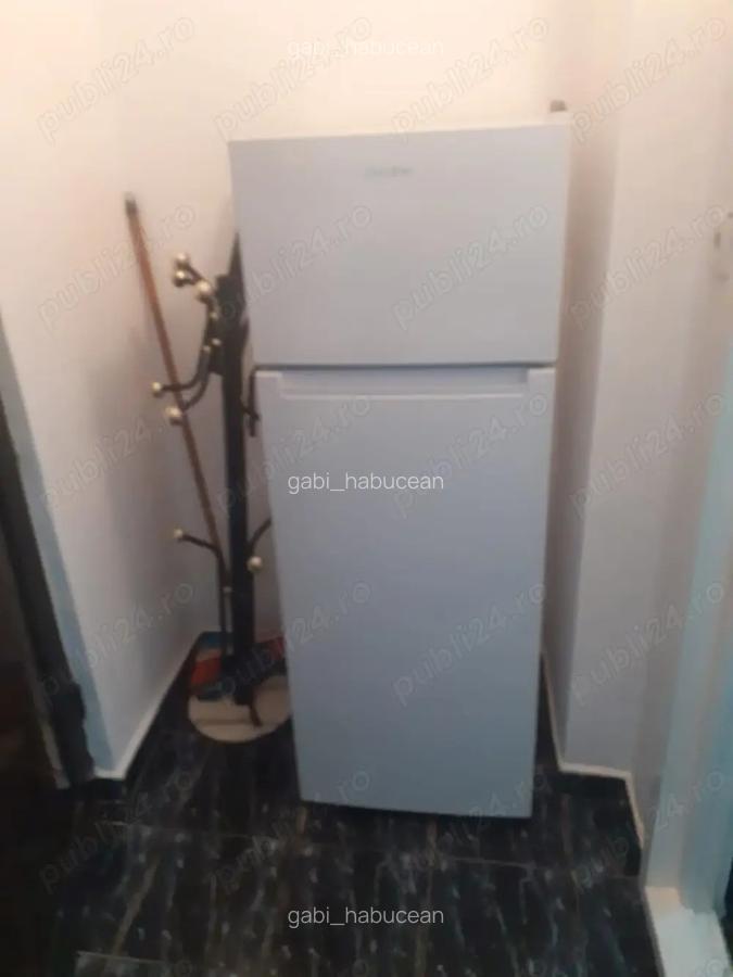 Inchiriez garsoniera ,zona Micalaca - 3