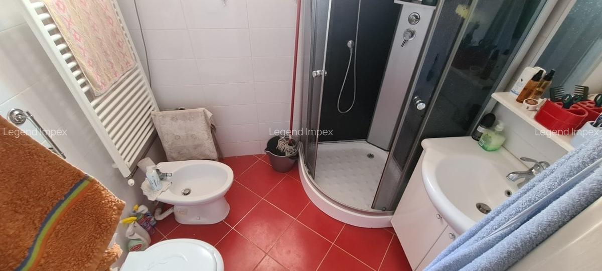 Apartament cu 3 camere decomandat în Centrul Civic - 8