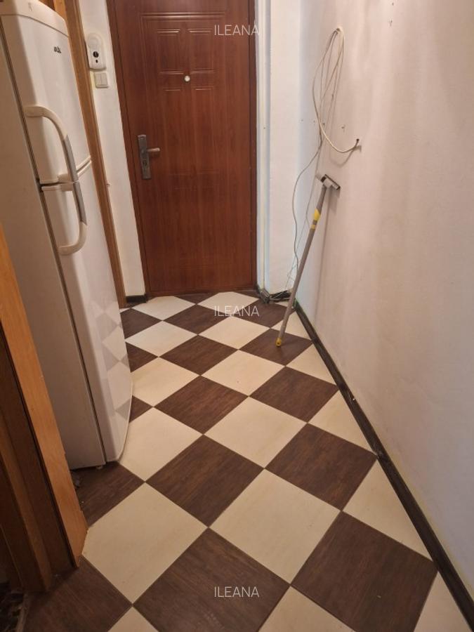 Km.4-5,școala 37 ,apartament 2 camere - 3