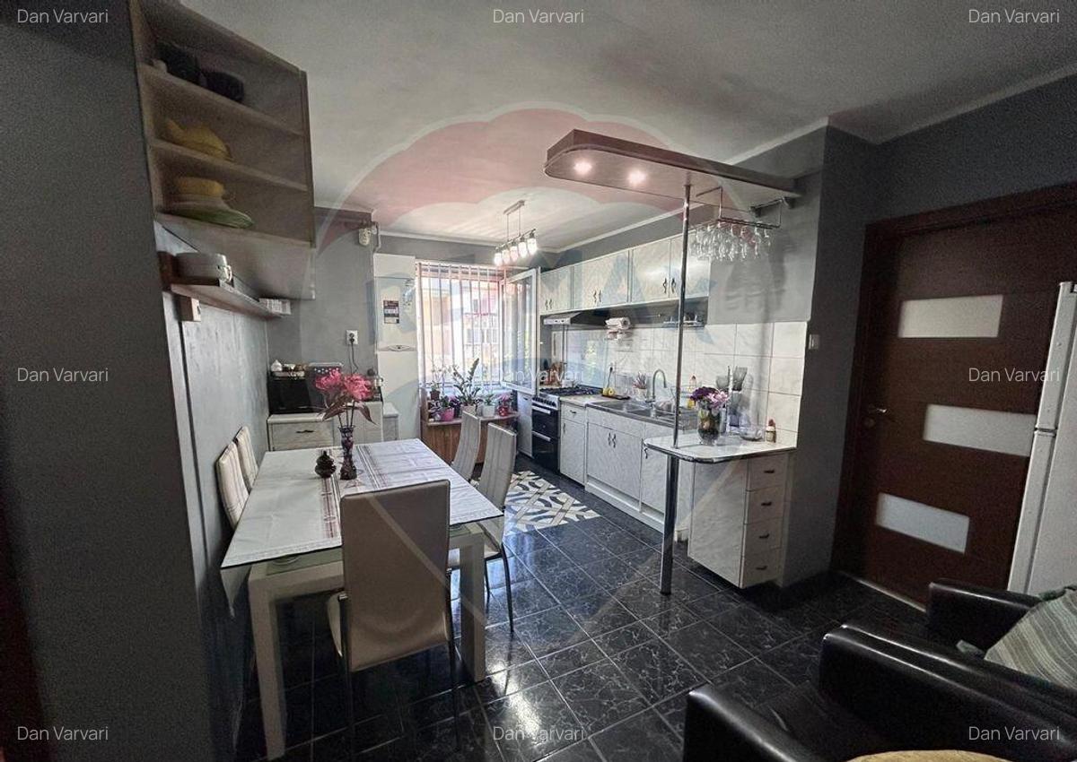 Apartament 3 camere in zona Central (zona OMV) Salonta - 7