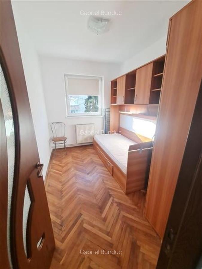 Apartament 3 camere, zona Tractorul - 5