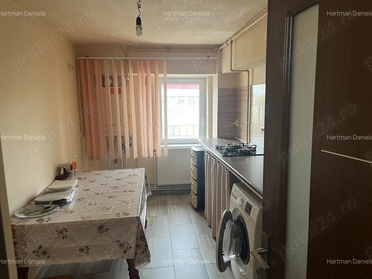 Vand apartament 2 camere, central, decomandat, mobilat si utilat, suprafata 54 mp, pret 62.000 euro - 7