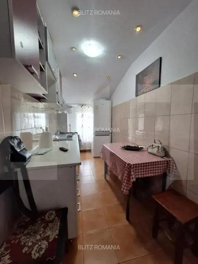 Apartament de vanzare, cu 2 camere decomandat, mobilat, zona Spitalul Judetean - 7