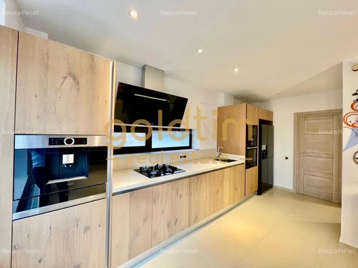 CASA INDIVIDUALA/SUPERBA/PIPERA/EROU IANCU NICOLAE/PISCINA/CURTE GENEROASA - 4