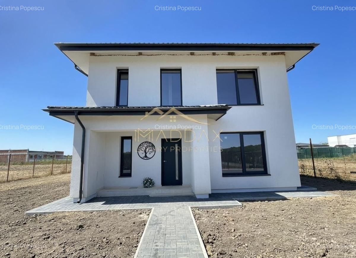 Vila exclusivista**P+1**5 Camere**Teren 704 mp***Langa Padure//Balotesti - 2