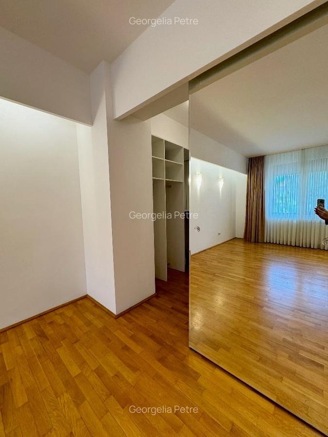 Apartament spatios cu terasa 20mp, garaj si boxa// Clucerului - 18