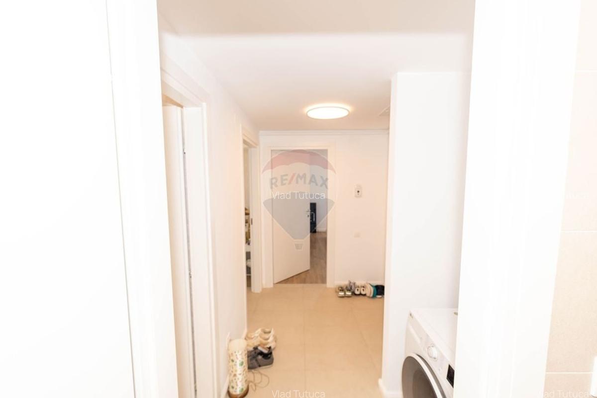 Vanzare apartament cu 3 camere mobilat si utilat ansamblu Cosmopolis - 8