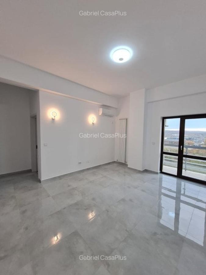 Apartament cu 3 camere semidecomandat în Tudor Vladimirescu - 2