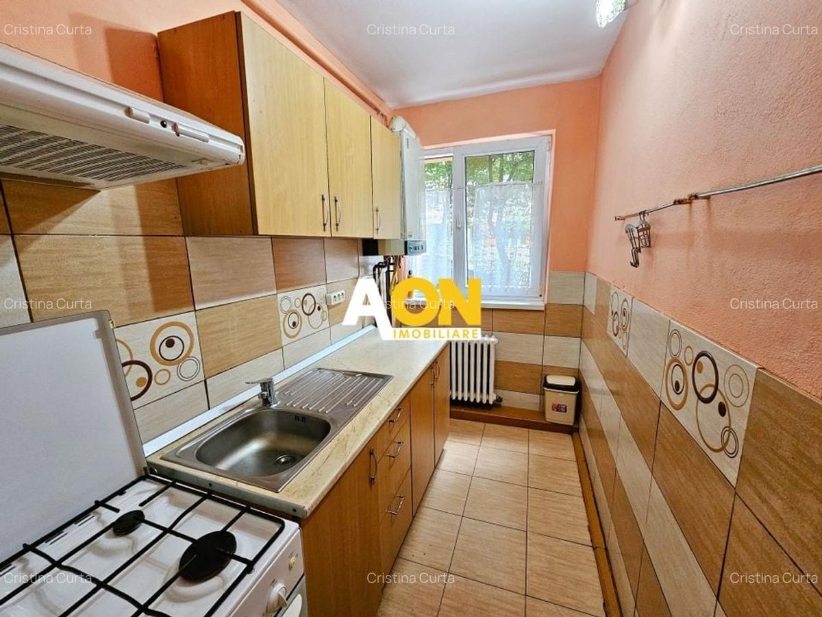 Apartament 2 camere, semidecomandat, parter, ultracentral - 8