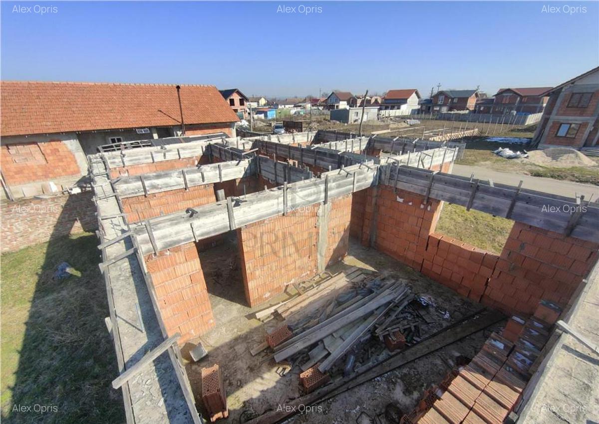 Casa la rosu - proiect deosebit- teren in concesiune - 2