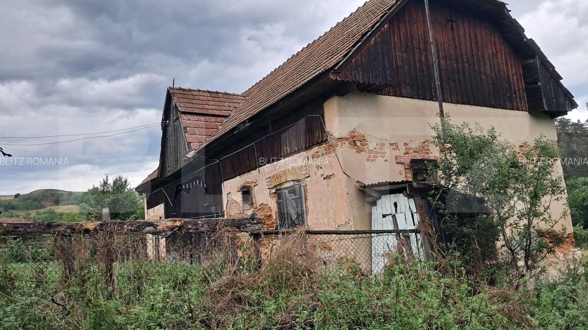 Casa la tara de vanzare, teren de 6000 mp - Cacova Ierii, Comuna Iara, Cluj - 17