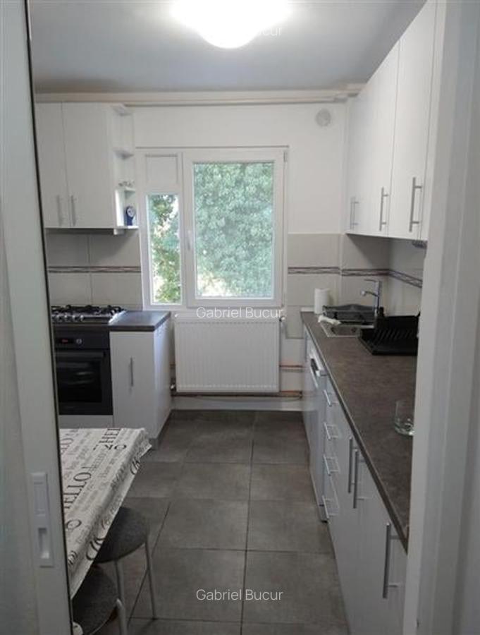 Inchiriere Apartament 3 Camere Semidecomandat Berceni-Aleea Niculitel - 2