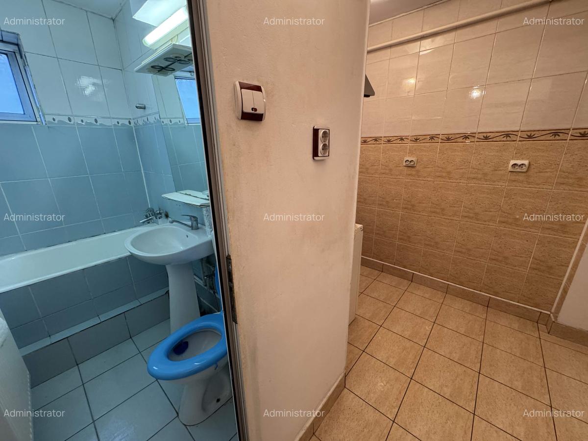 Apartament cu 4 camere semidecomandat în Central - 19
